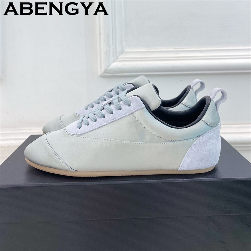 Розовые атласные повседневные  – обзор и цена Oxford Lace Up Women
